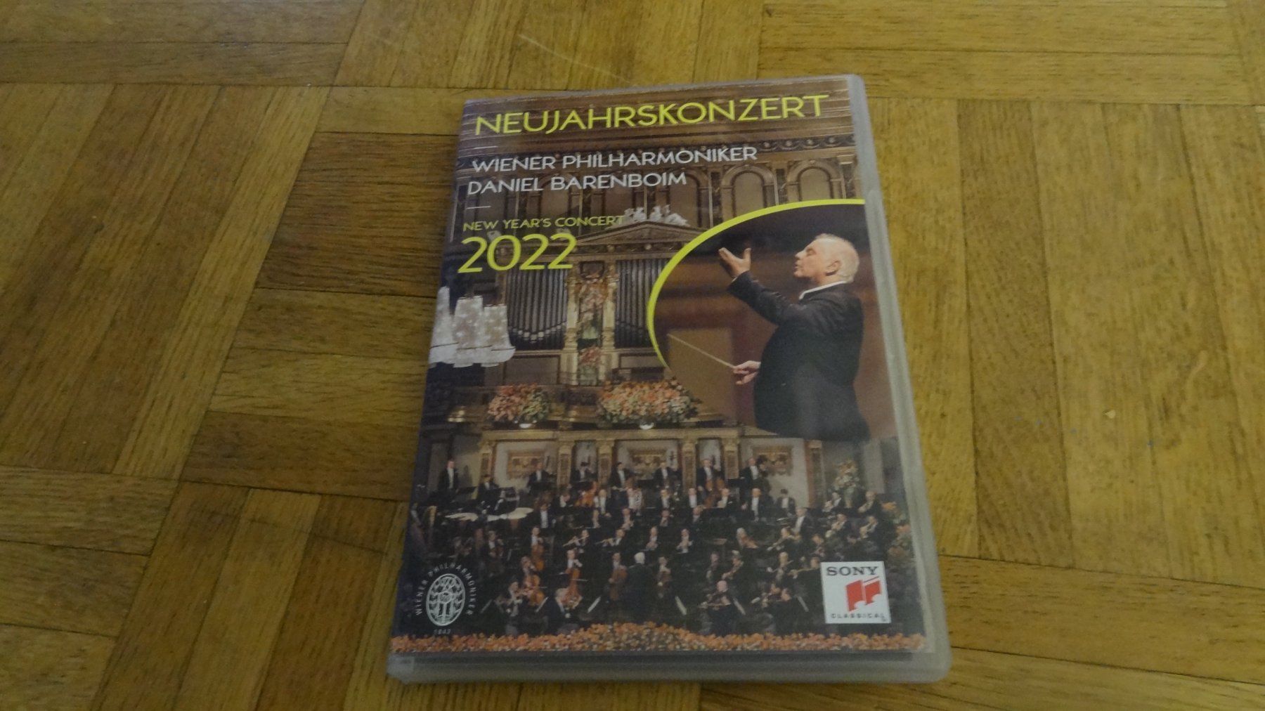 Alle DVDs: Neujahrskonzert 2022 DVD – Gebraucht aus Olten von Disc-Ausverkauf