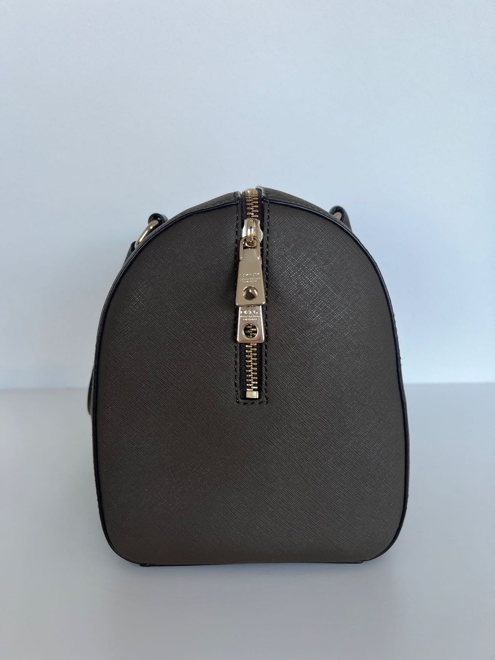 DKNY Sacs femmes: DKNY Handtasche braun – D'occasion à Schenkon par beetastic 2
