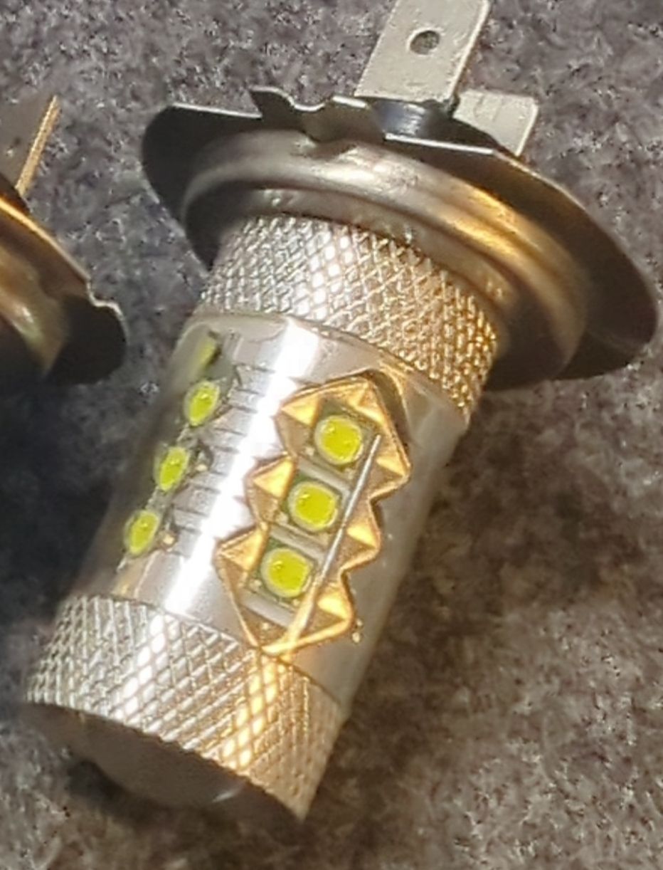Lampade: H7 LED Lampe-Set – Usato da Eisten venduto da manuel.furrer