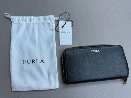 Portefeuille Furla noir élégant