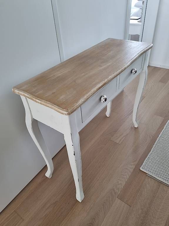 Consoles: Konsole / Kommode – D'occasion à Zollikerberg par anneflore