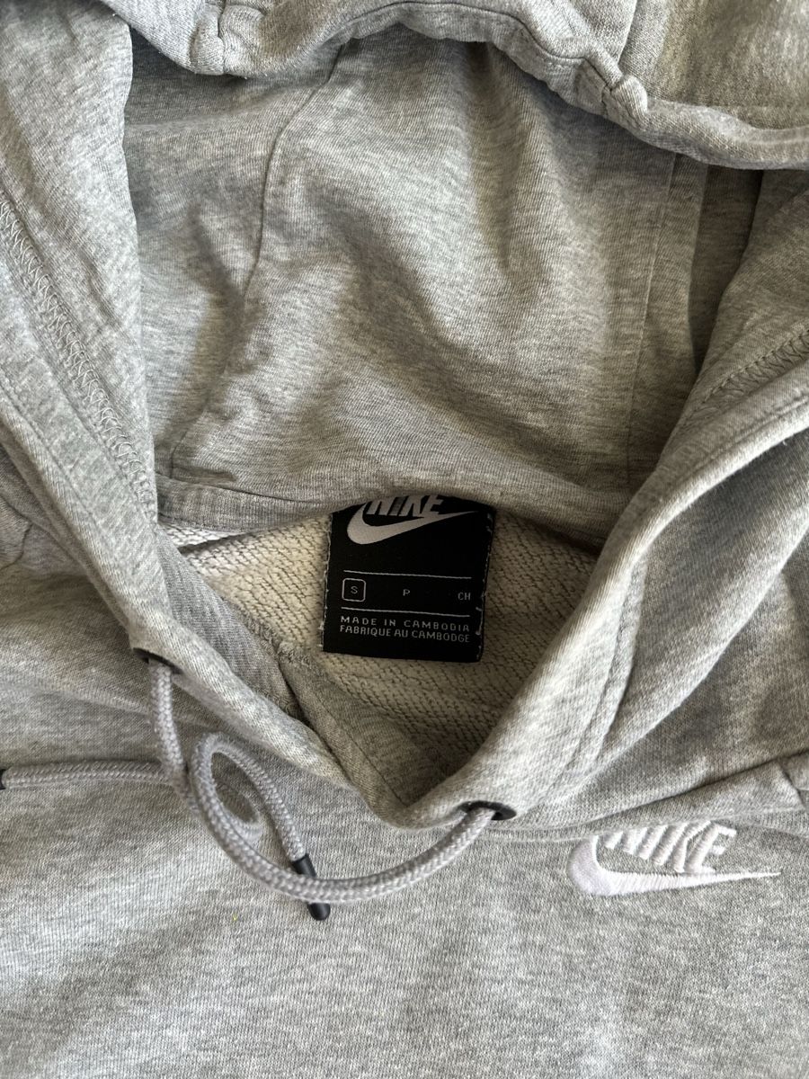 Nike Pullover & Sweatshirts: Nike Hoodie Gr:S – Gebraucht aus Erlinsbach SO von dikaan 1