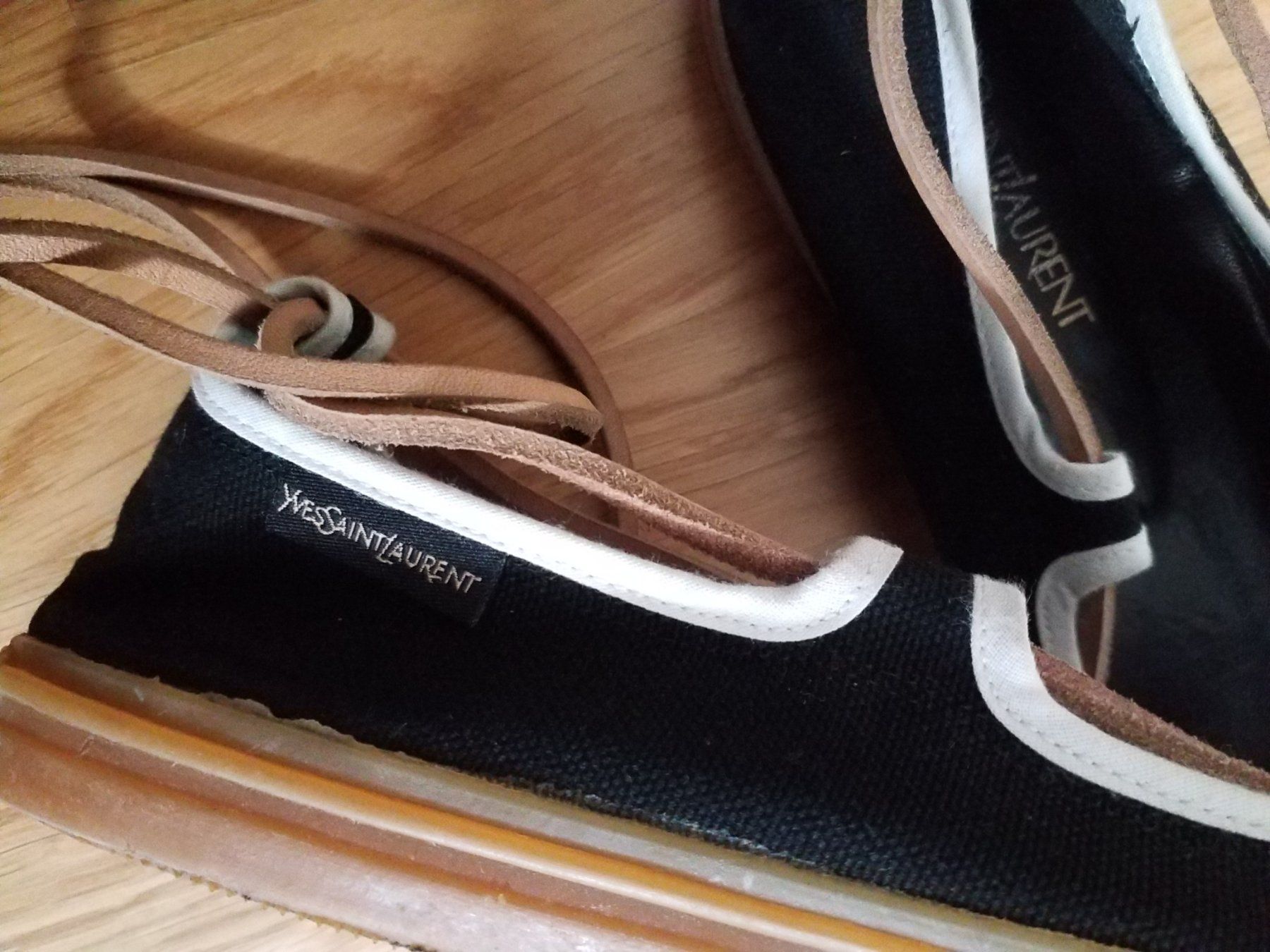 Saint Laurent Scarpe da donna: Yves Saint Laurent shoes – Usato da Luzern venduto da _Lobster_ 2