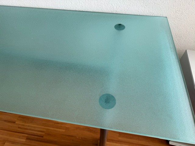 Le Corbusier Tavoli: Tisch Design Le Corbousier – Usato da Gossau ZH venduto da AnnaCo 2