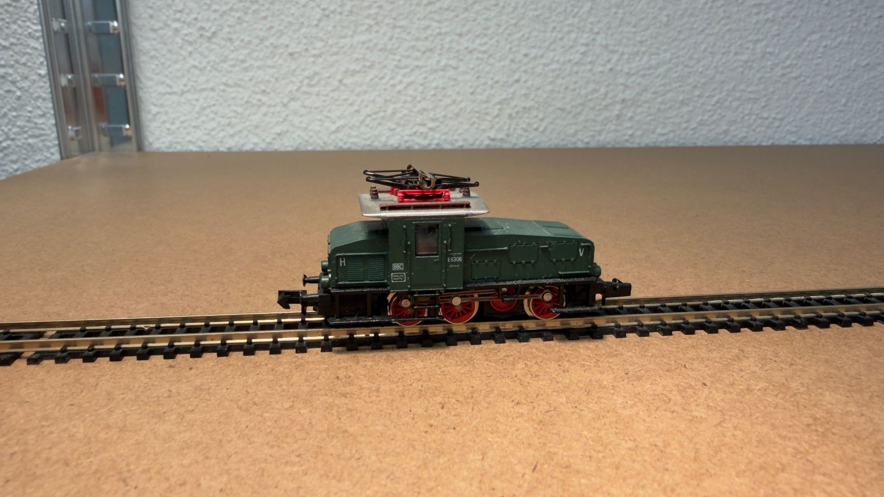 Arnold Modellini di ferrovie: Arnold E-Lok 2460 Spur N in OVP – Usato da Schlieren venduto da rat_lq6b 2
