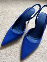 Elegante Stradivarius High Heels in Royalblau