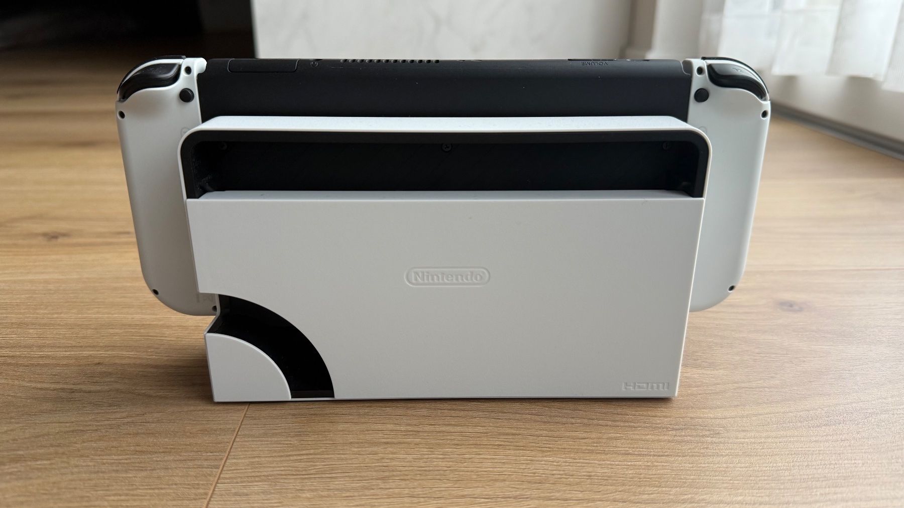Nintendo Konsolen: Nintendo Switch OLED avec accessoires – Gebraucht aus Marin-Epagnier von Nunop 1