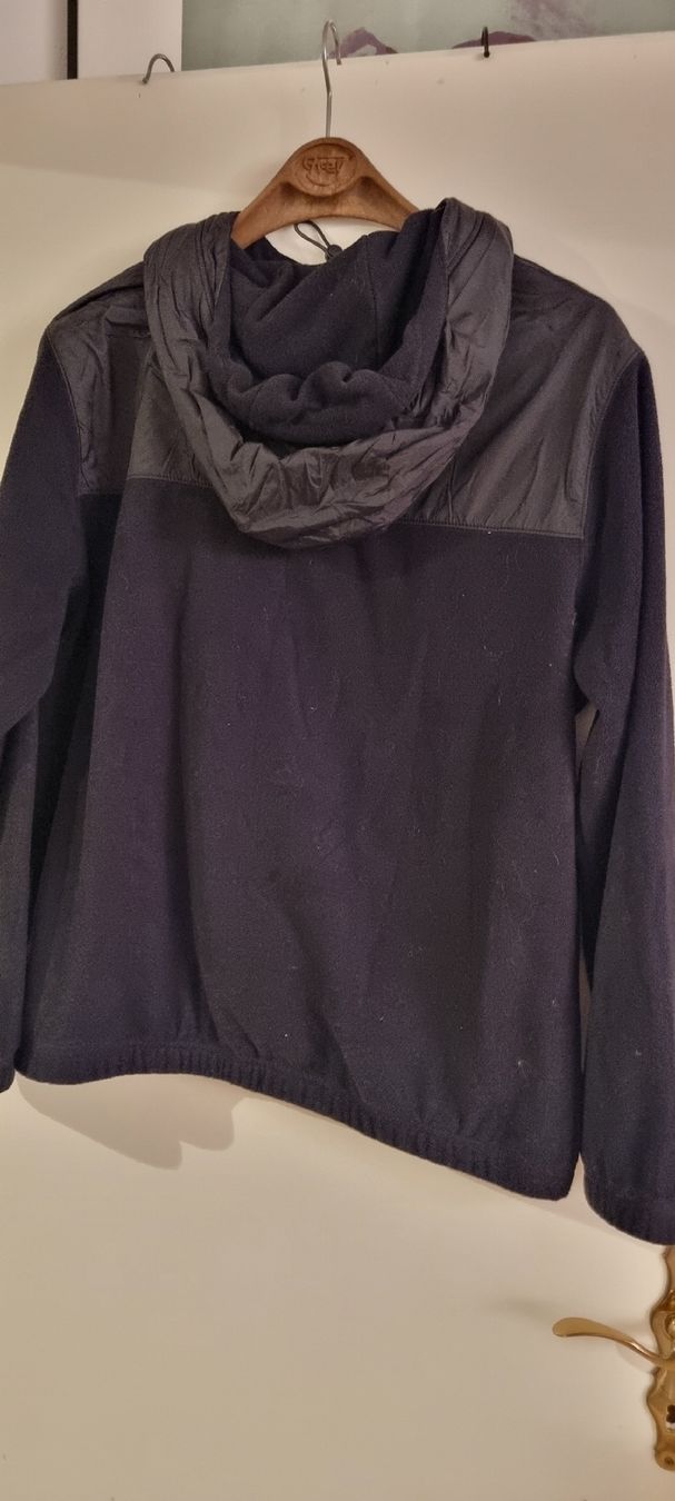 Maglioni & Felpe: Schwarzer Divided Hoodie Gr. XL – Usato da Rupperswil venduto da greenangel4 1