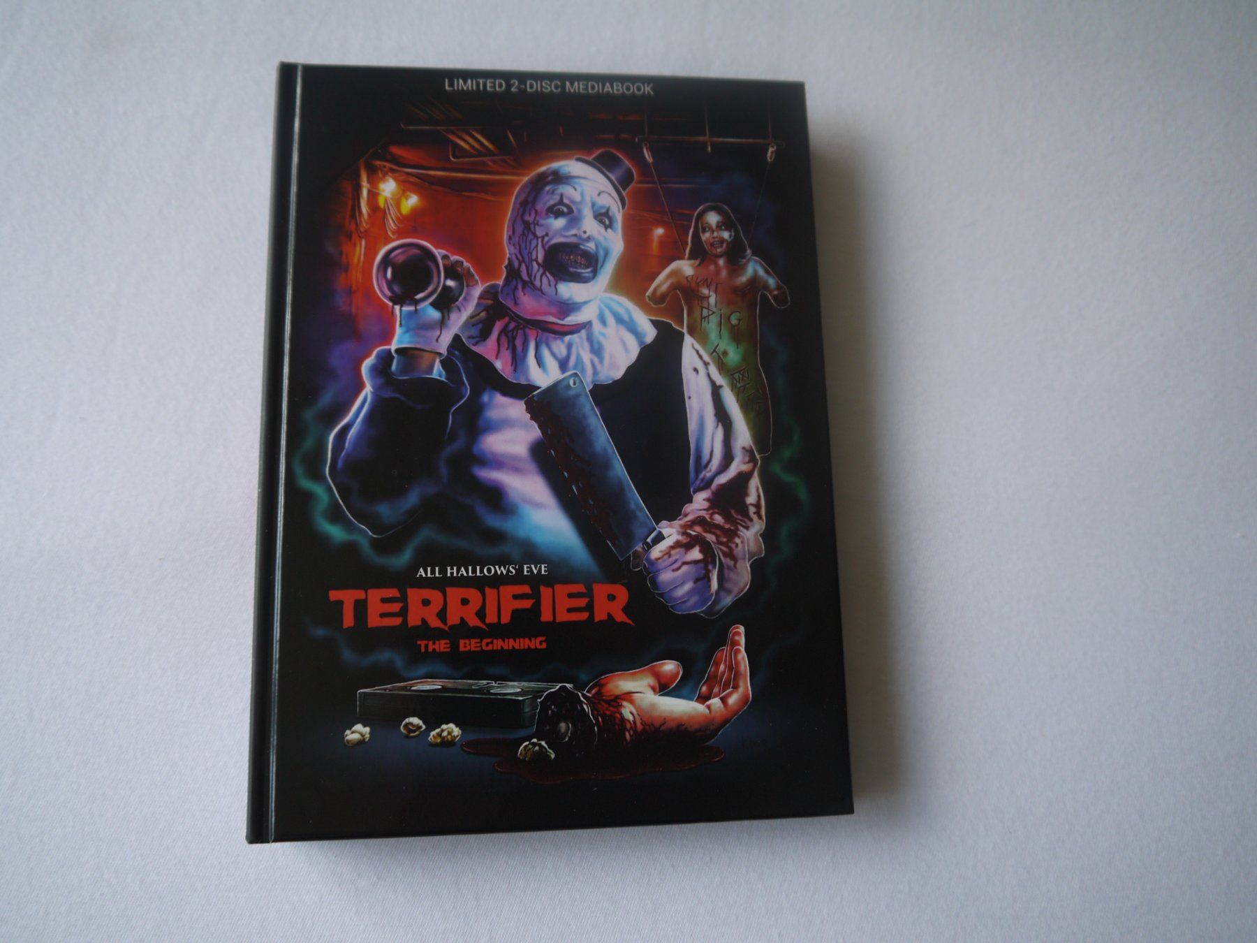 Tutti i DVDs: TERRIFIER - The Beginning - Cinestrange Extreme -Mediabook – Usato da Hagendorn venduto da Blaf