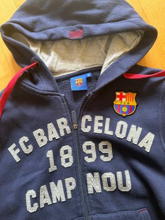 FC Barcelona Hoodie Gr. S - Top Zustand für echte Fans!