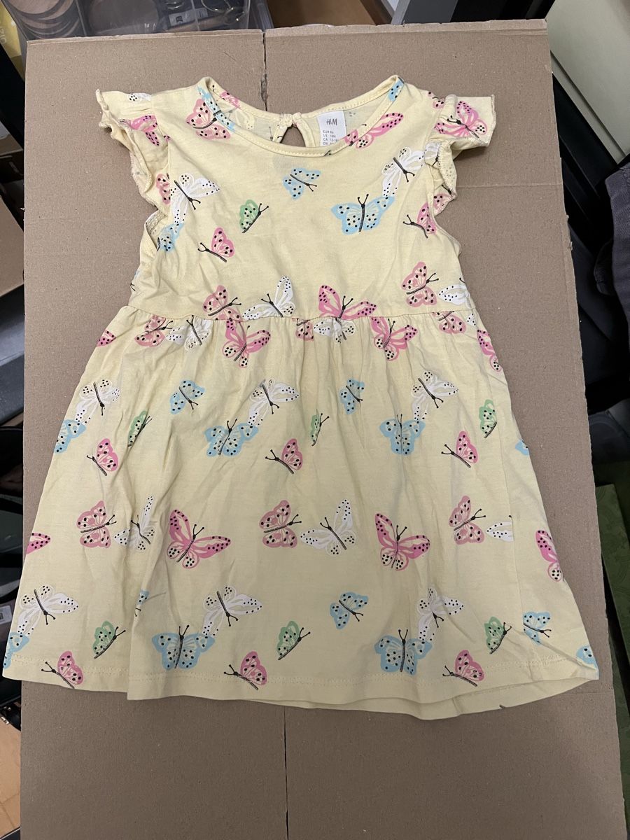 Vestiti & Gonne: Kleid Grösse 86 – Usato da Toffen venduto da Vanessa_Germann