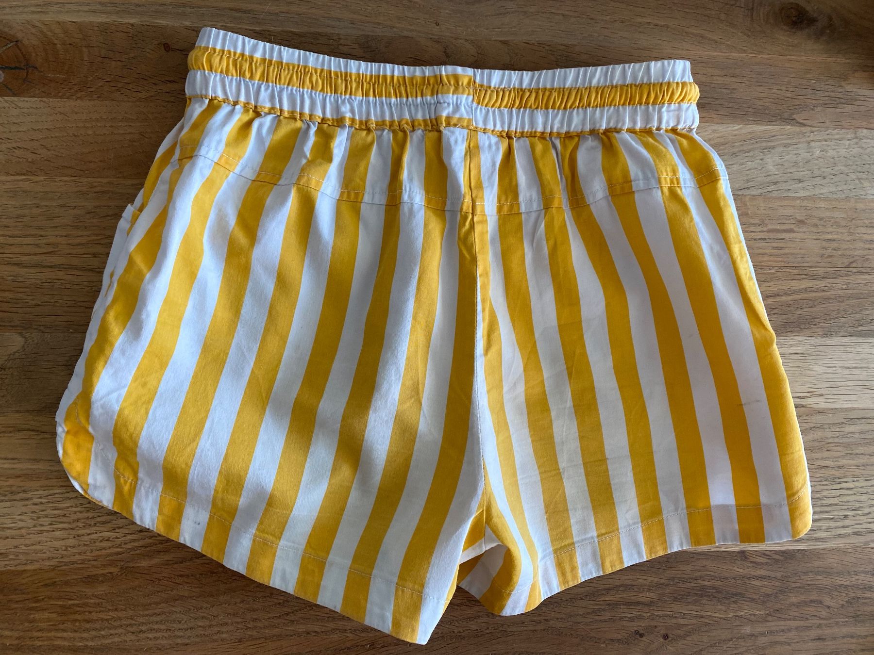 Pantaloni: Mädchen-Shorts, Baumwolle, 152cm, BRIEF – Usato da Bassersdorf venduto da jgo_9mfk 1