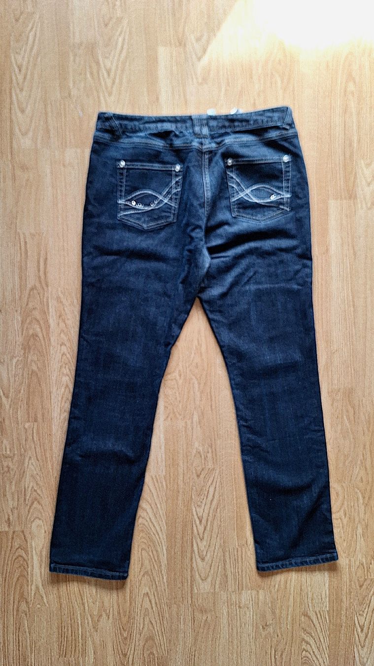 C&A Jeans: Schwarze Jeans Gr 44 von C&A – Gebraucht aus Lützelflüh-Goldb von bli_f2v9 1