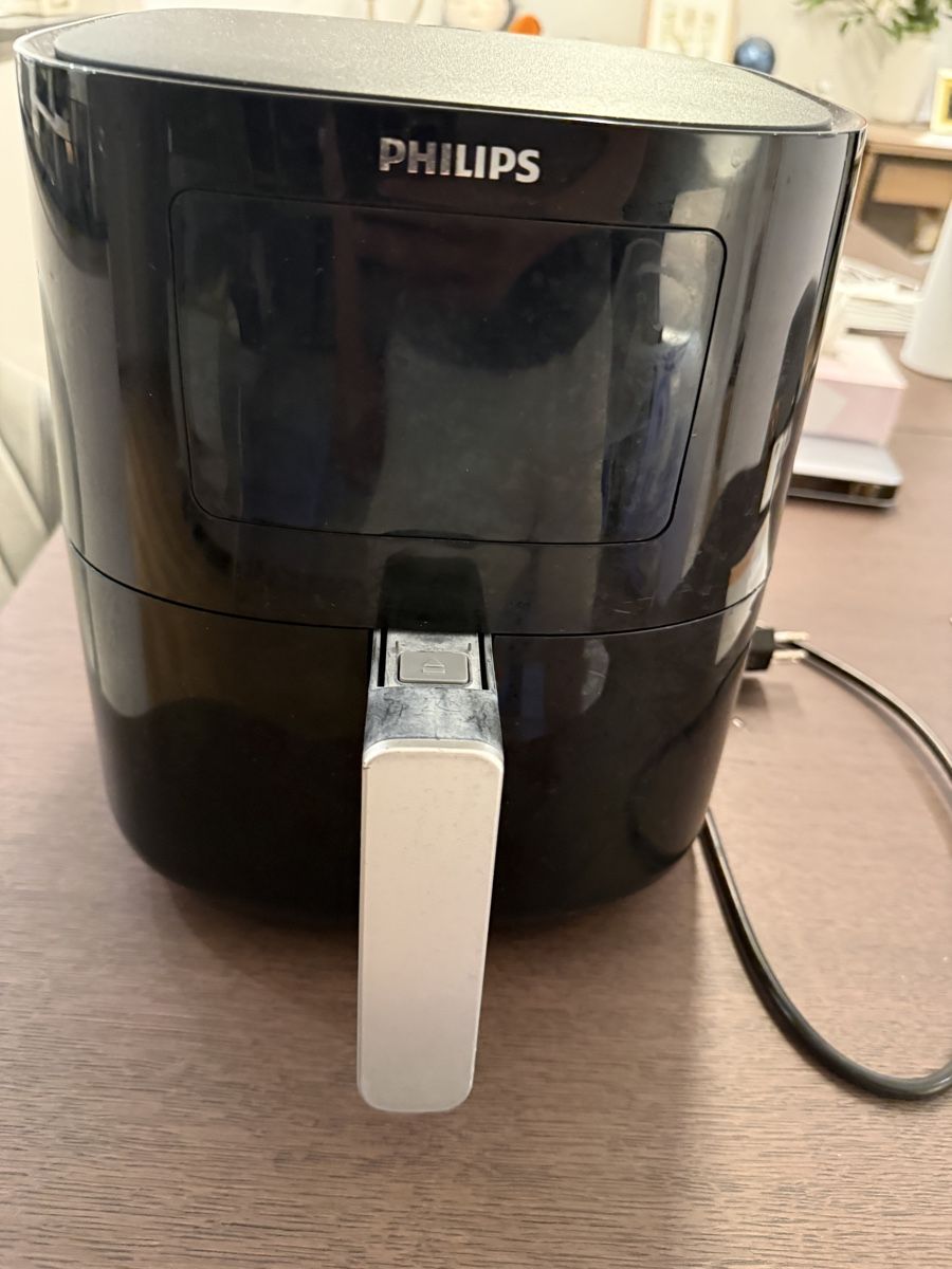 Philips Elettrodomestici da cucina: Philips Airfryer HD9252  – Usato da ZUG venduto da cha_6h95 2