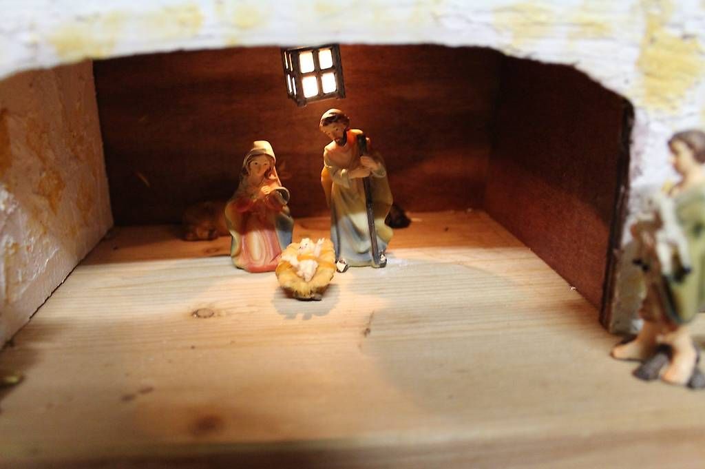 Articles en bois: Krippenstall – Neuf avec emballage d'origine à Moosseedorf par Tigerlily1 1