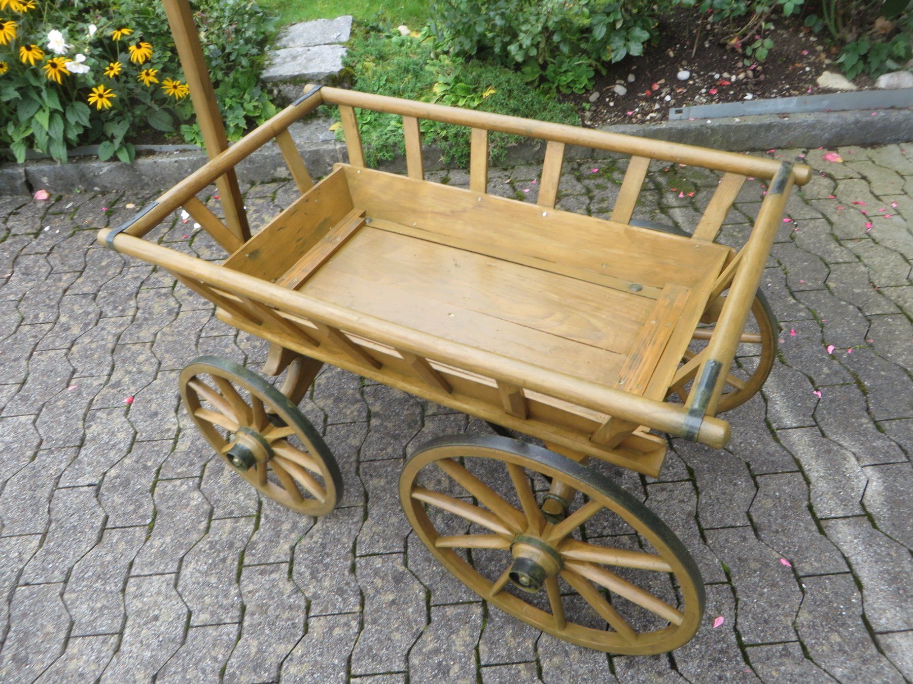 Carrelli di trasporto: Nr. 2 Neu restauriertes Leiterwägeli / Leiterwagen – Usato da Ermenswil venduto da lodero