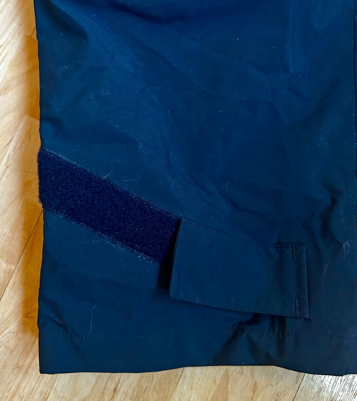 Helly Hansen Pantaloni: Helly Hansen Tech Junior Skihose Winterhose Grösse 140 – Usato da Zürich venduto da DepotCharity 2