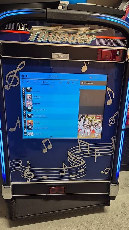 Jukebox: MP 3 Wandmusikbox – Usato da Rorschacherberg venduto da mmr_x8k2 4