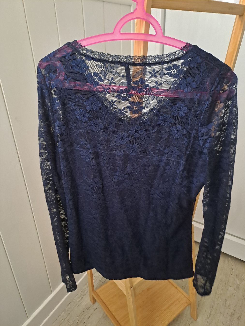 Top: Damen Langarmshirt Gr. L dunkelblau Spitze – Usato da Rickenbach LU venduto da bishiida 2