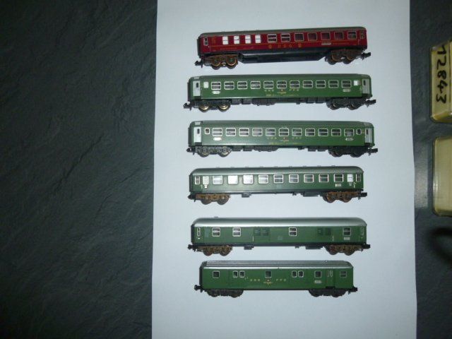 Trix Modelleisenbahnen: Minitrix Konvolut 2 Loks+6 Waggons – Gebraucht aus Diepoldsau von ehrlich72 6