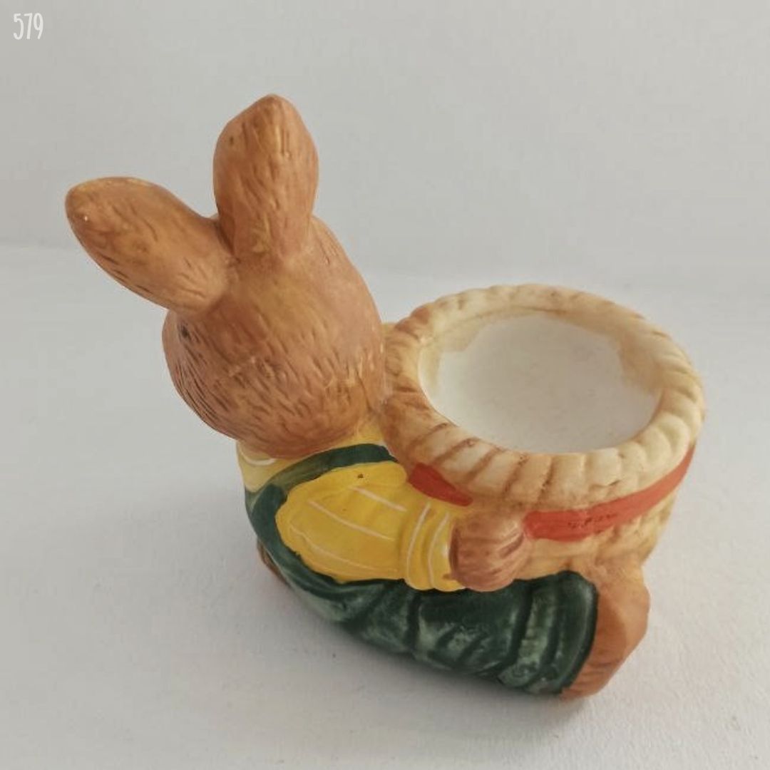 Sonstiges Geschirr: Eierbecher Hase – Gebraucht aus Dietikon von Magi2 2
