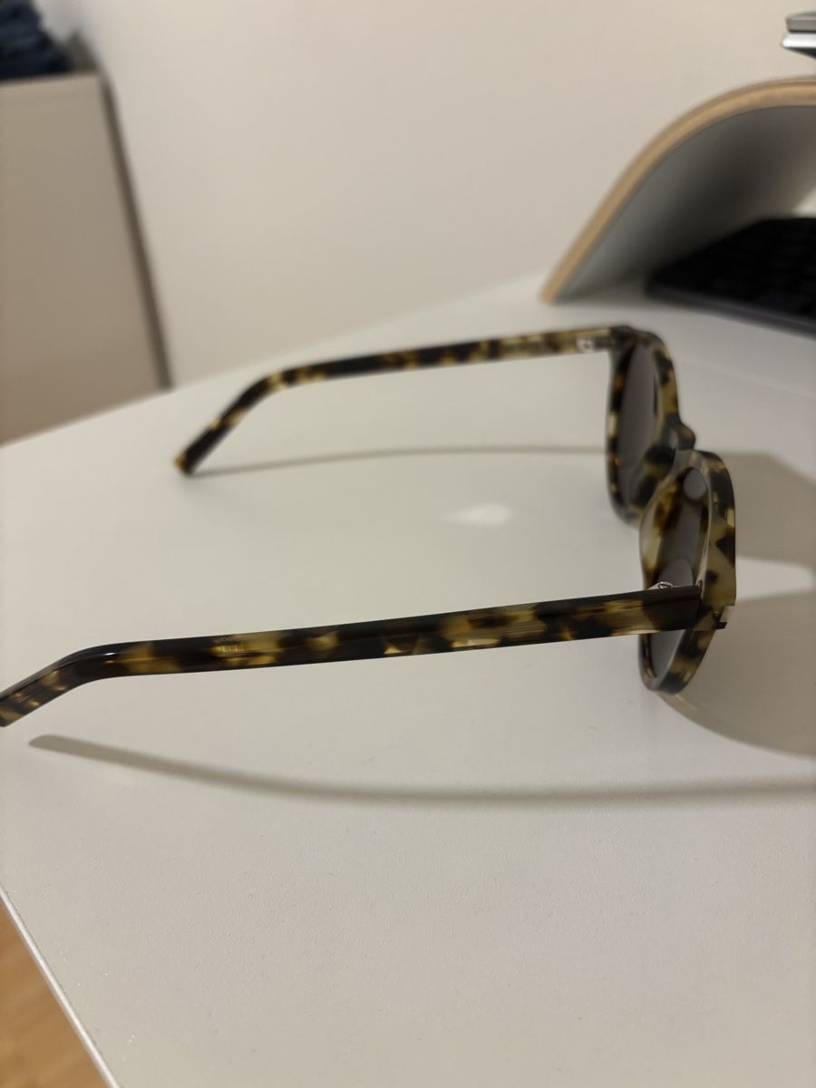 Saint Laurent Occhiali & Lenti: Sonnenbrille Saint Laurent – Usato da Jona venduto da mar_b5y2 1