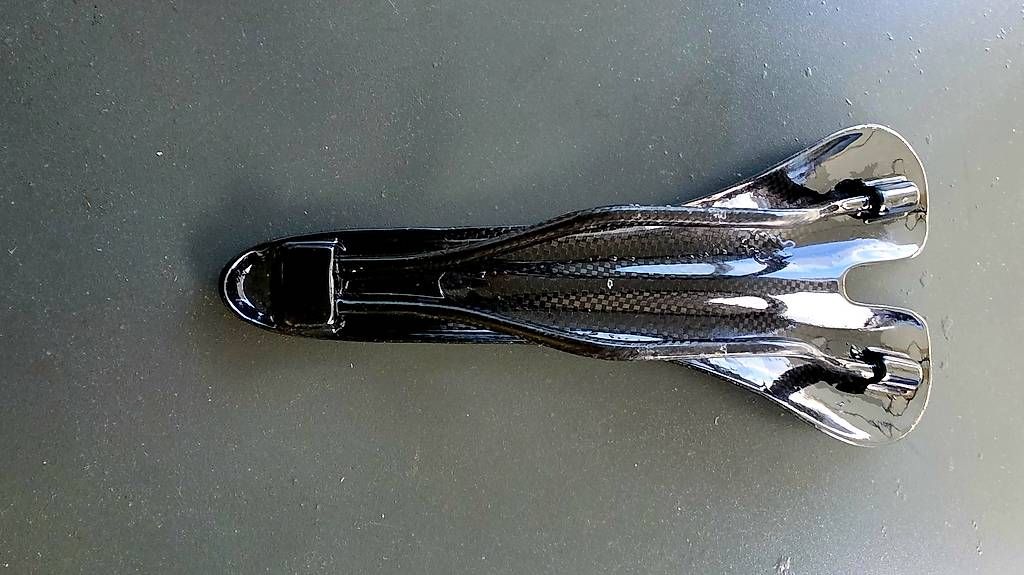 Pièces détachées: Sattel aus carbon – D'occasion à Olten par jean.f 1