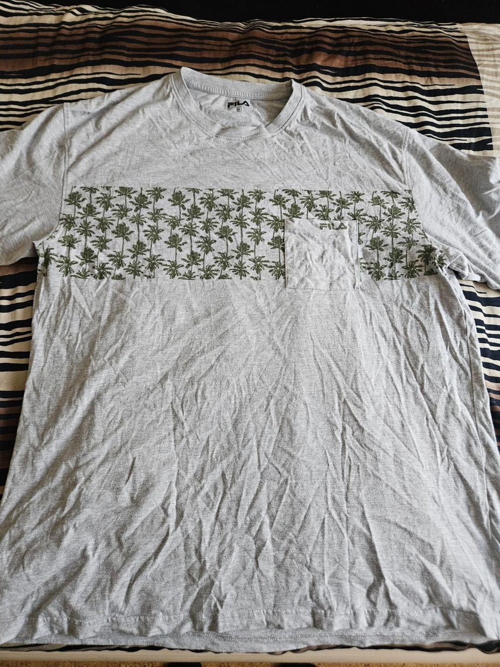 Fila T-shirt: FILA T-Shirts 2 Stück, XL – Nuovo (secondo la descrizione) da Gommiswald venduto da Bullhead 2