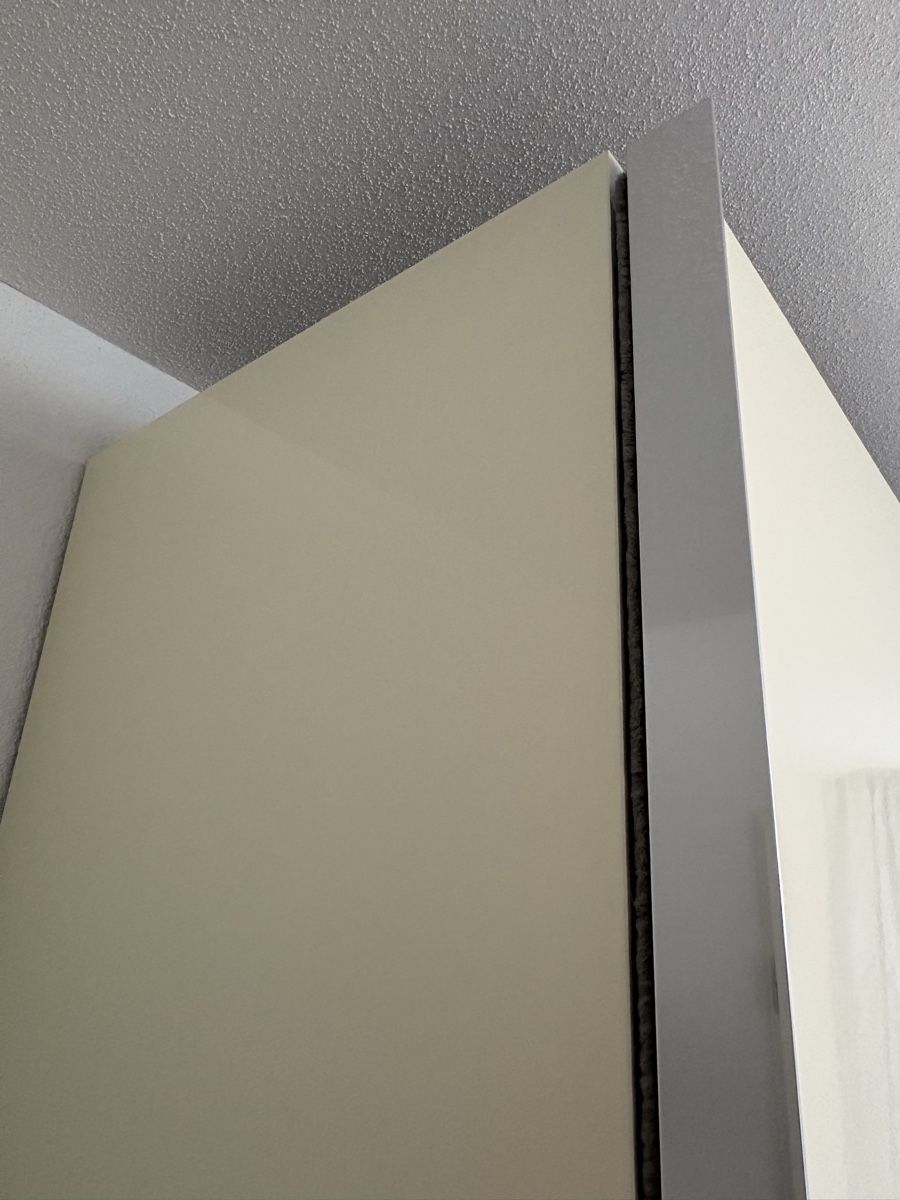 Schränke: Kleiderschrank Weiss (Creme) Hochglanz – Gebraucht aus bettlach von Falonef 4
