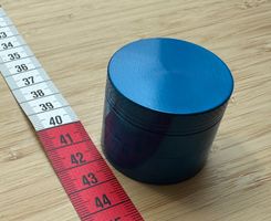 blauer Metall Grinder, blue, Mühle