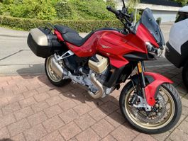 Motorrad Moto Guzzi V100 rot neuwertig mit Koffer