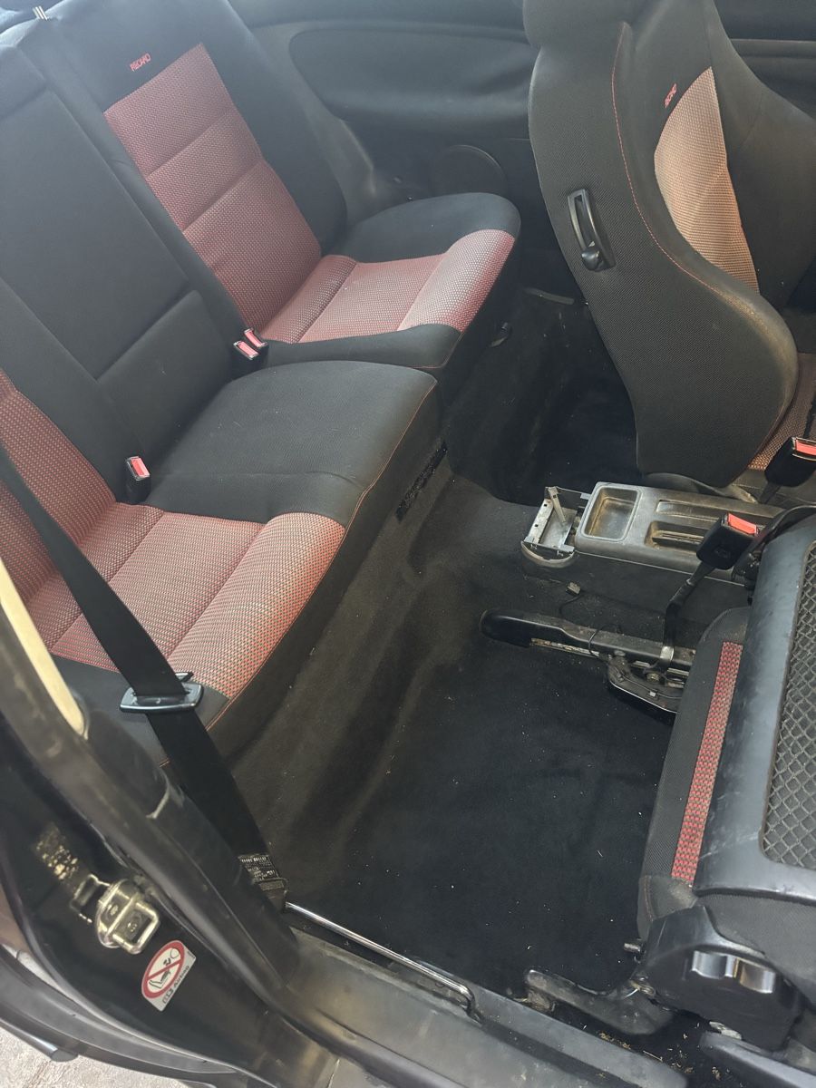 VW Automobili: Golf 4 gti – Usato da unterägeri venduto da Nelo.92 5