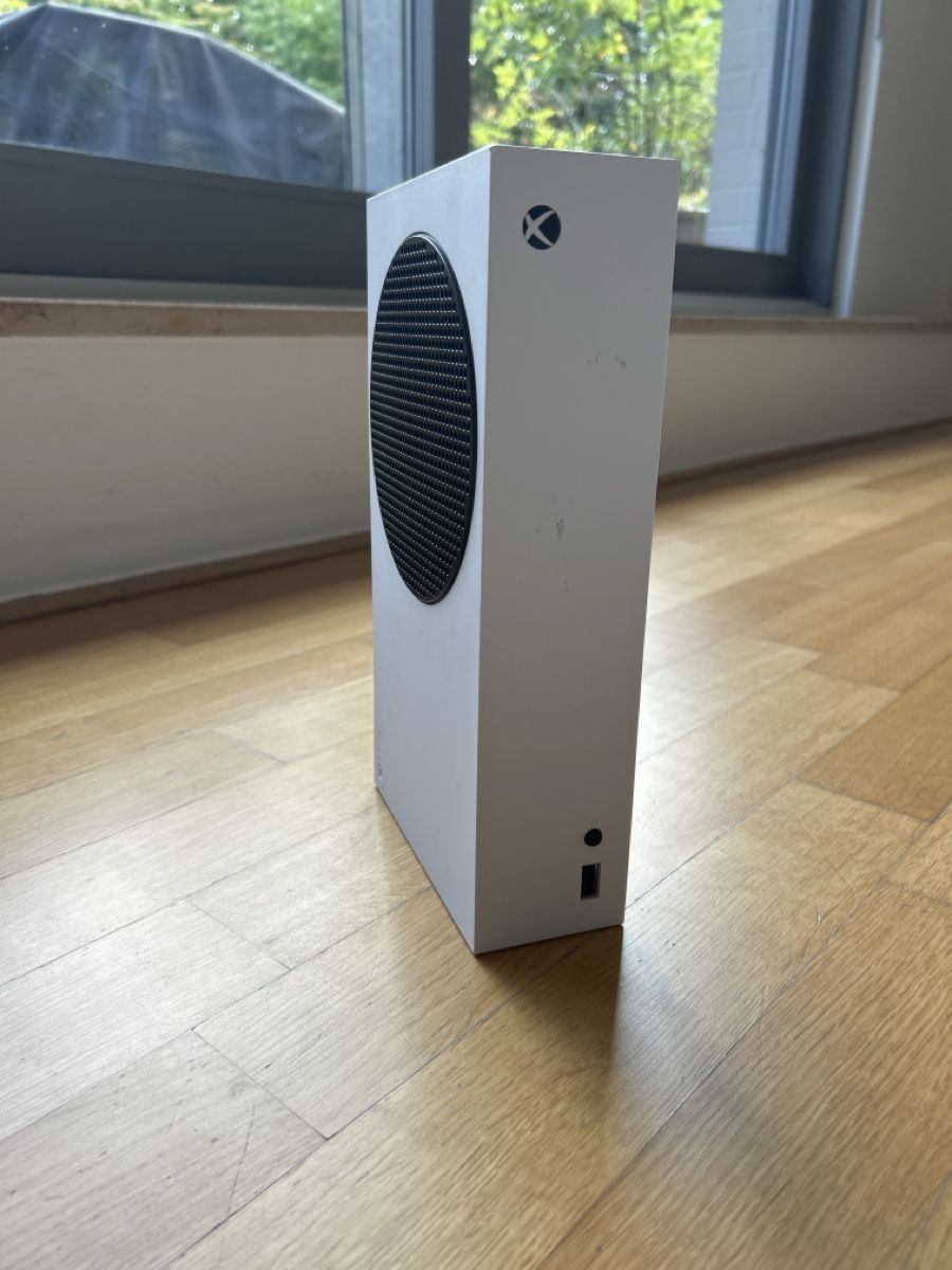 Microsoft Konsolen: Xbox Series S 512GB Konsole mit 2 Controller – Neu (gemäss Beschreibung) aus Basel von pet_bd5w 1