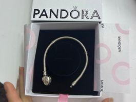 Pandora bracelet silver with heart clasp in box
