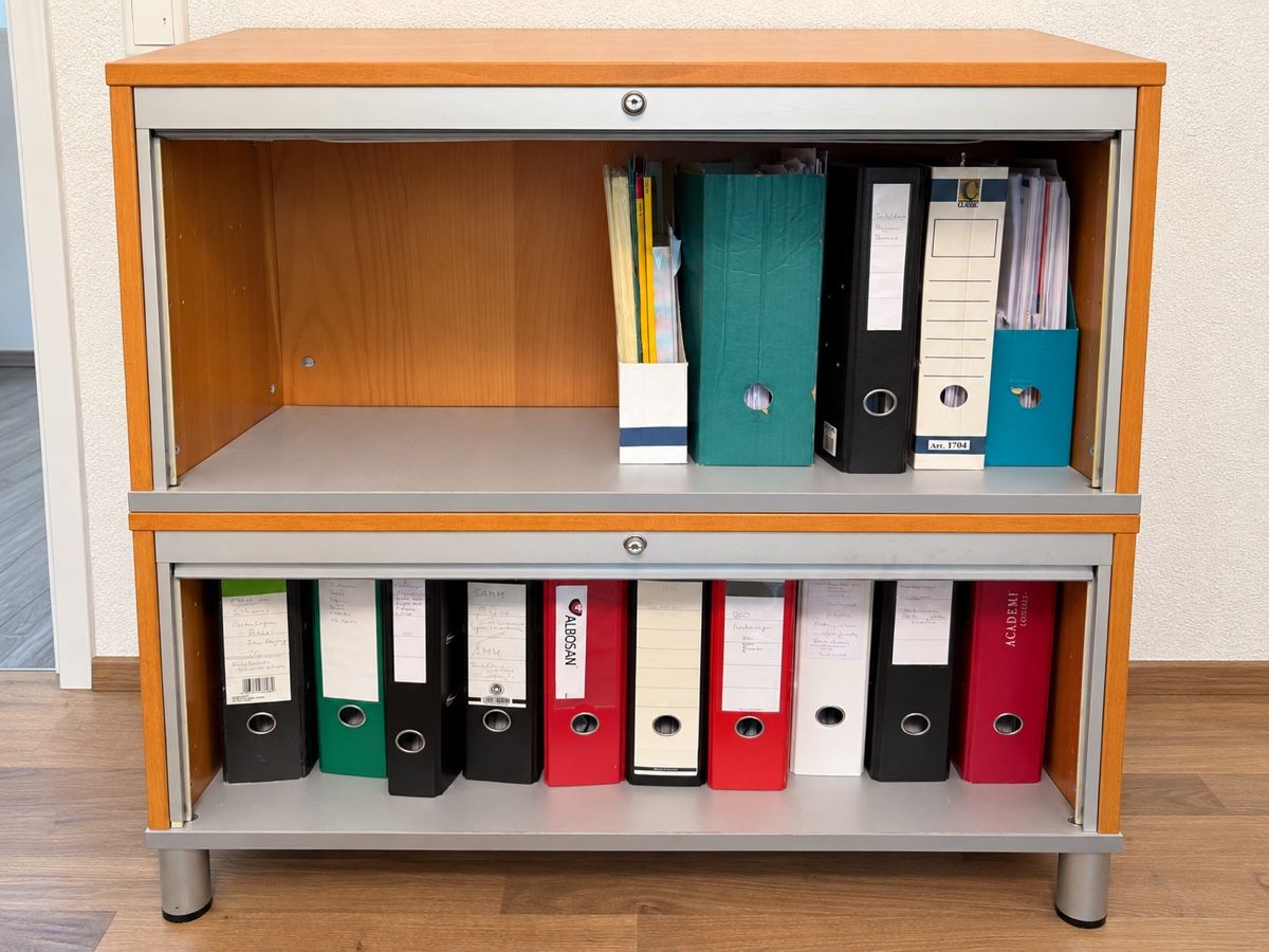 Kommoden: IKEA EFFEKTIV Rolladenschrank – Silber – Gebraucht aus Wettswil von MoeLu 1