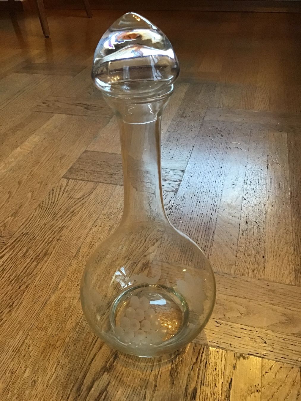 Karaffen: Glaskaraffe geritzt, Handarbeit,  Höhe mit Deckel 34 cm – Neu (gemäss Beschreibung) aus Rüti ZH von Wernika1