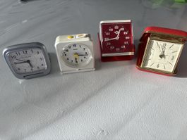 Lot de 4 réveils