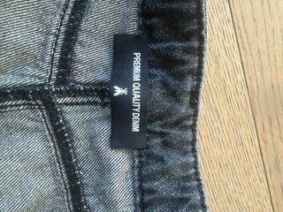 Jeans: Designerjeans mit silbernen Streifen – Usato da Dübendorf venduto da Sunshine_20QX 3