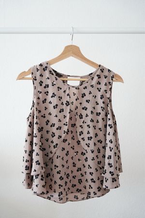 Damen Bluse Zara Basic Grösse S Muster beige neuwertig