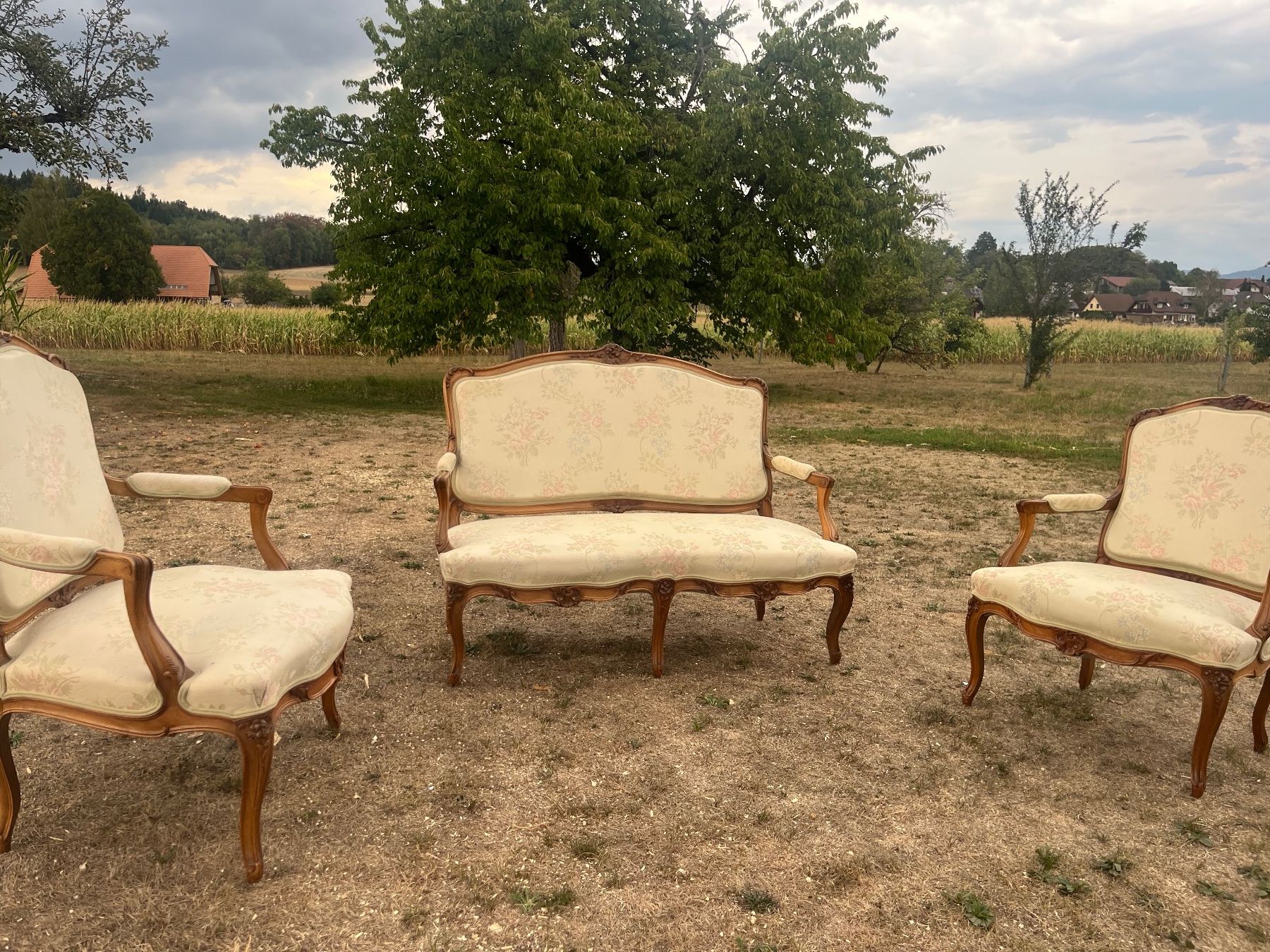 Sofas: Sofa und 2 Sessel Gepolstert – Gebraucht aus Allmendingen b. BE von juair