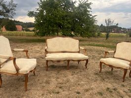 Sofa und 2 Sessel Gepolstert