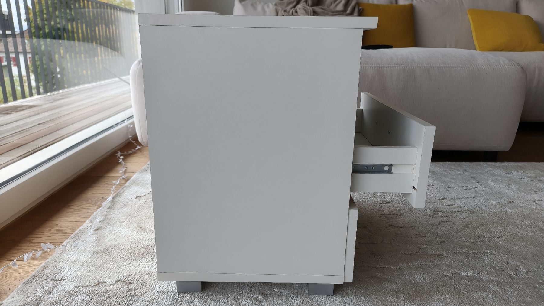 Nachttische: White Bedside Table with Two Drawers and Open Shelf – Gebraucht aus Horgen von sus_66ct 1