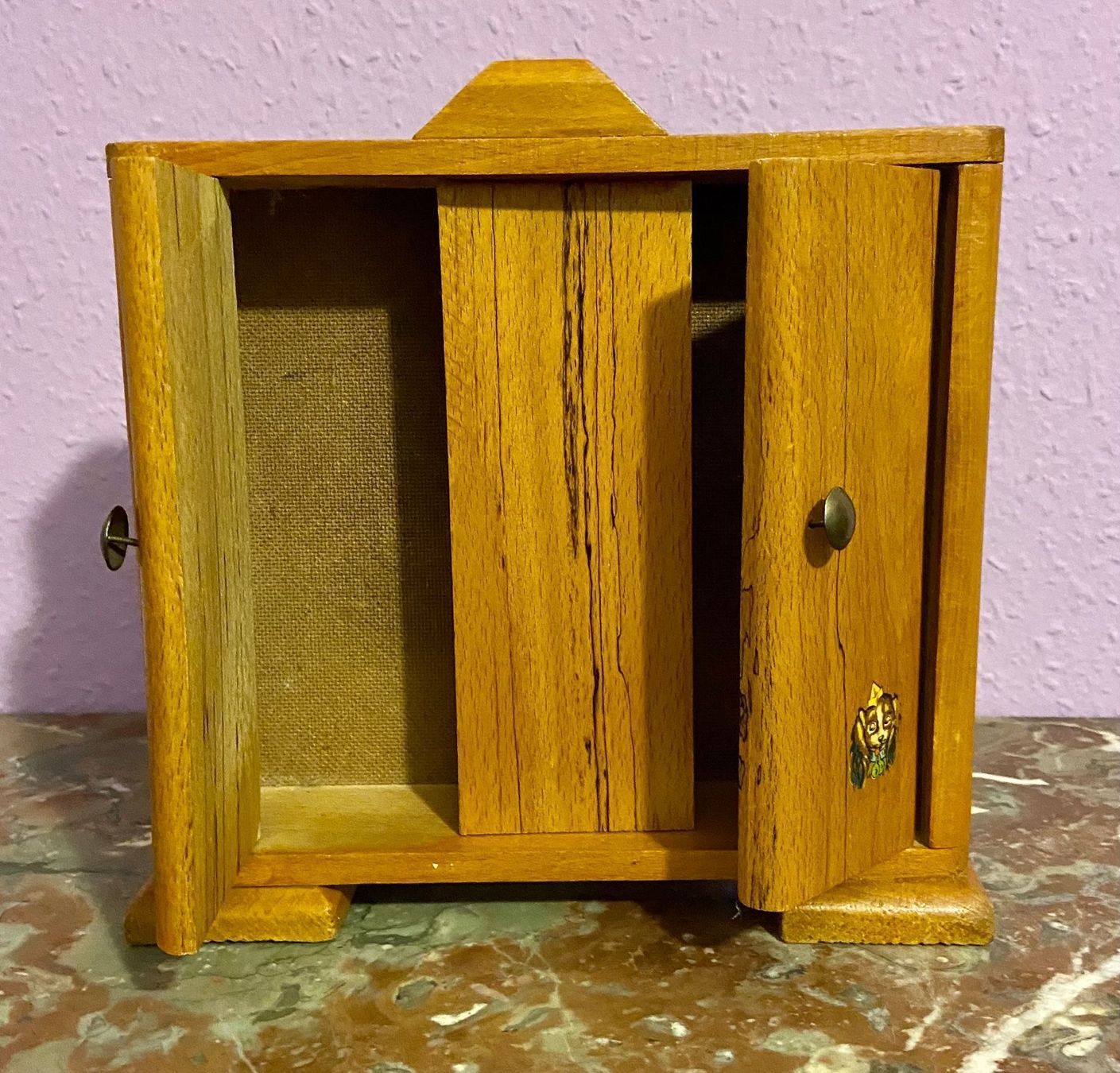 Case e mobili per bambole: Armoire de poupées – Usato da Petit-Lancy venduto da Pierre_le_voyageur 1
