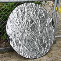 Grosser Reflektor 110cm «Aufheller» silber, Fotostudio
