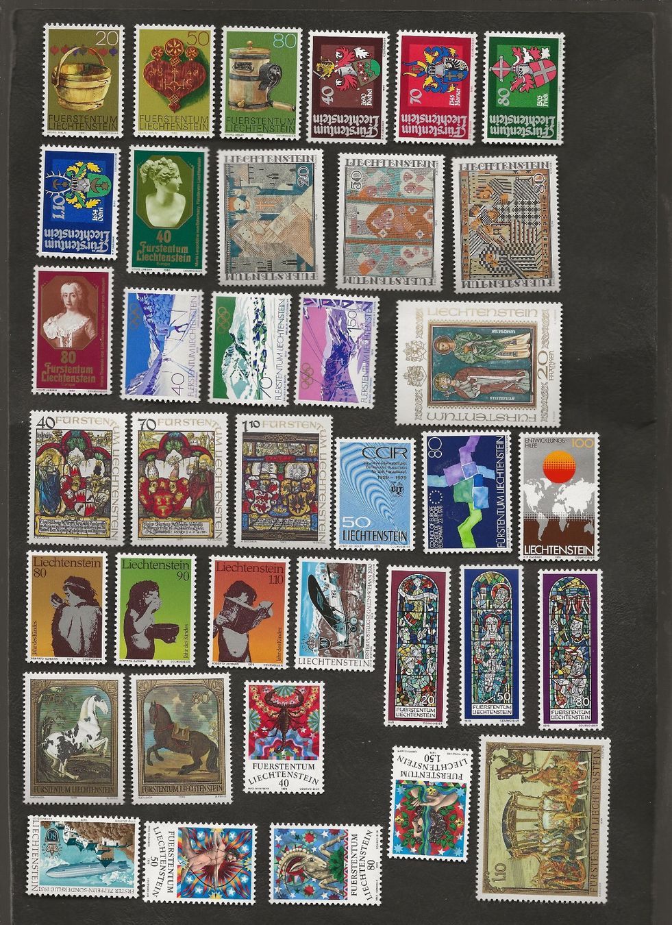 Tous les timbres: Liechtenstein 110 Marken postfrisch – D'occasion à Au ZH par xelagreb01 1