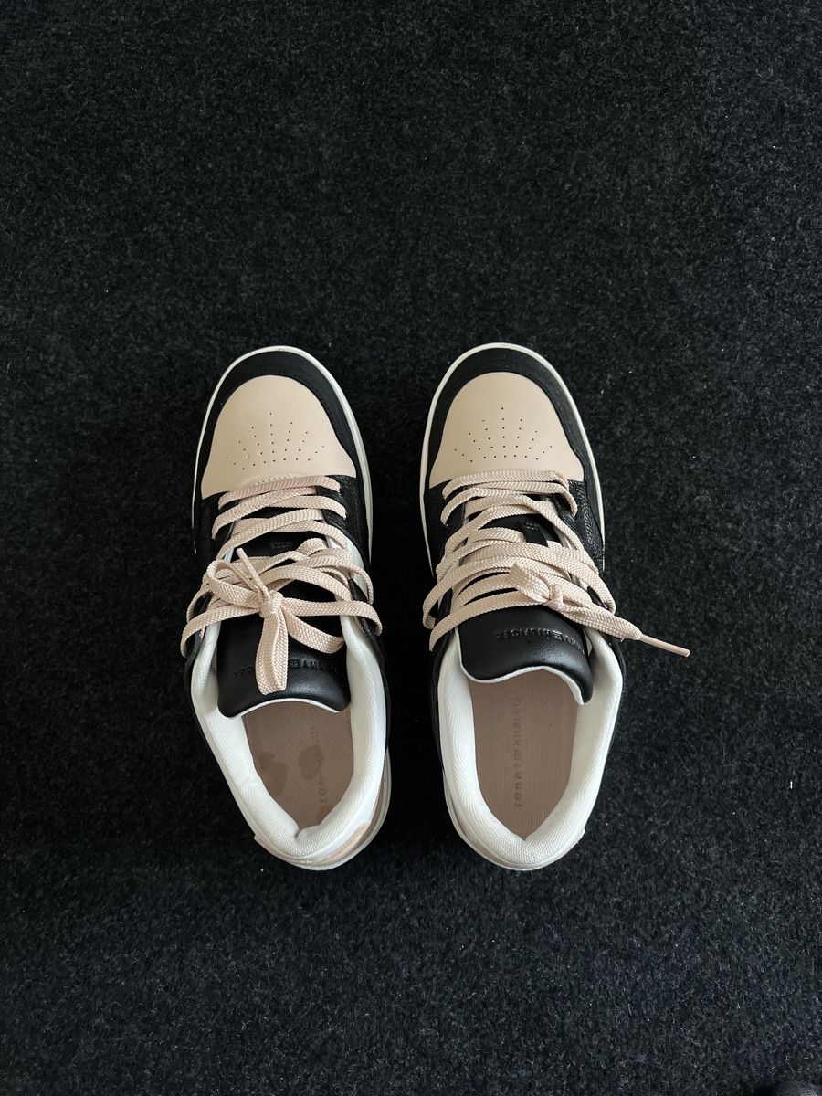 Tommy Hilfiger Chaussures femmes: Tommy Hilfiger Sneaker – Neuf (Voir description) à Menznau par Nataliia.da1193 1