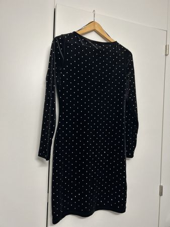 H&M Samt Kleid schwarz Grösse M neu
