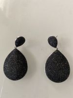 Boucles d'oreille Pierre Lang noires forme goutte comme neuf