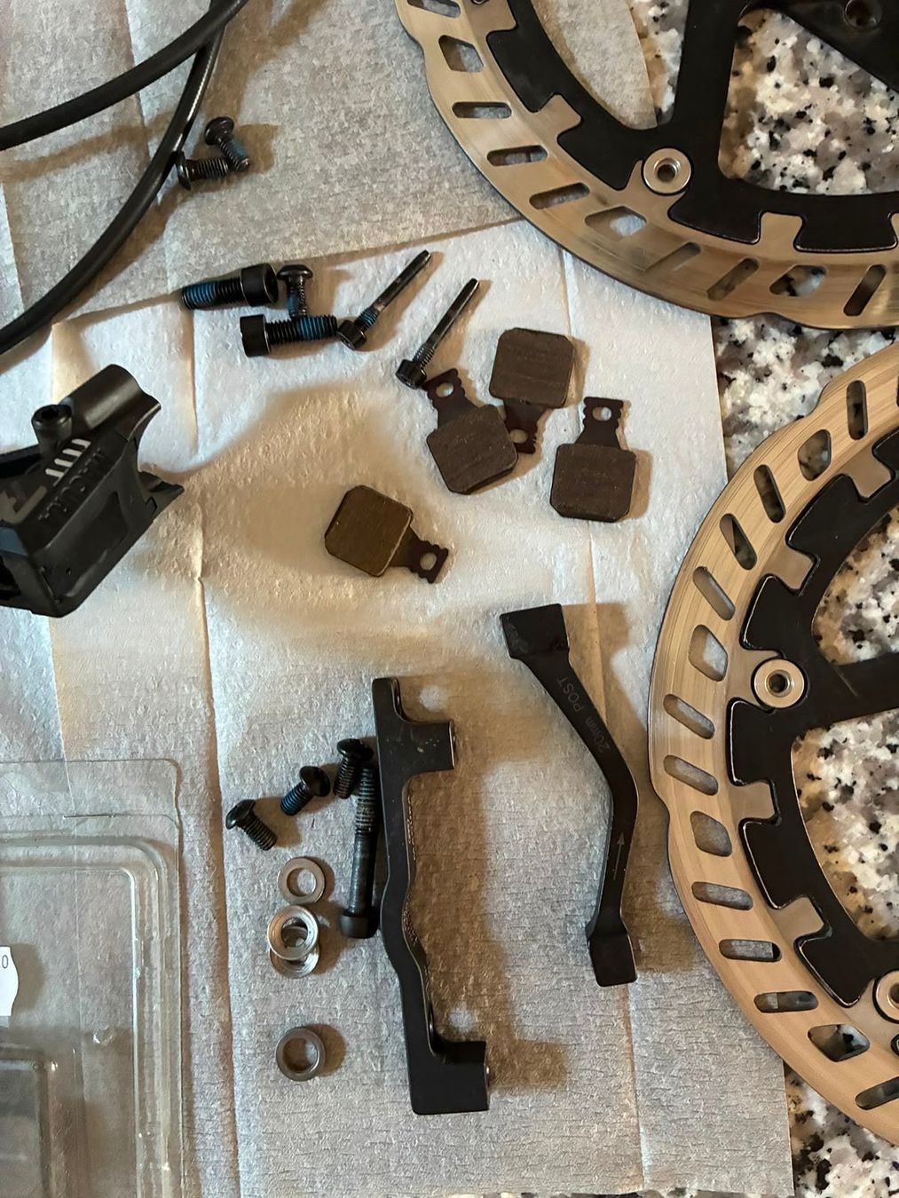 Magura Pièces détachées: Magura MT7 Scheibenbremsen-Set – D'occasion à Basel par bil_8mvw 7