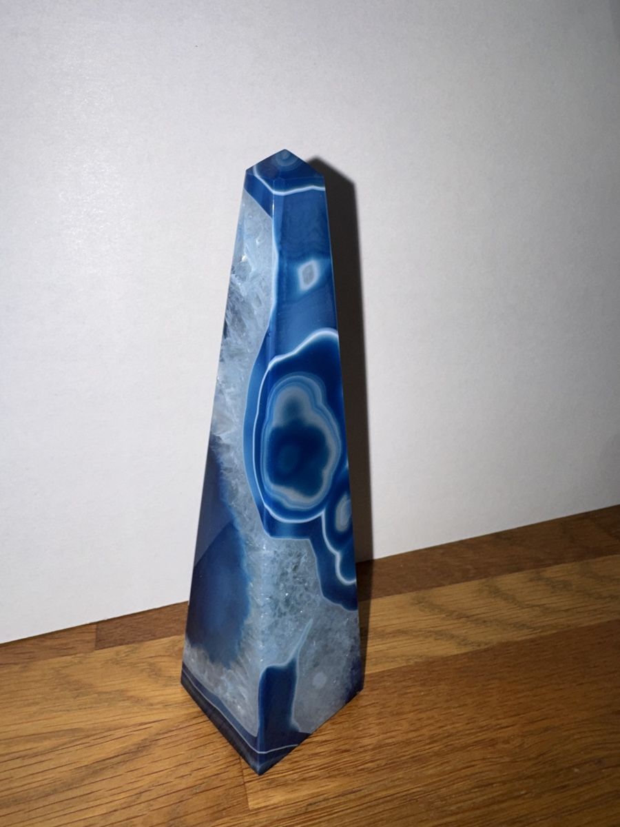 Edelsteine: Achat Obelisk blau – Gebraucht aus Zürich von Naniiin